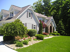 Landscapers and Lawncare Services in Centerville, TN